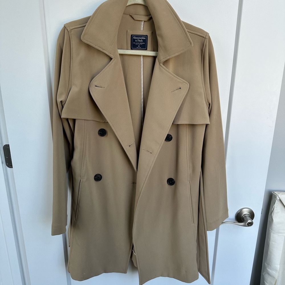 Abercrombie & Fitch tan trench coat size medium